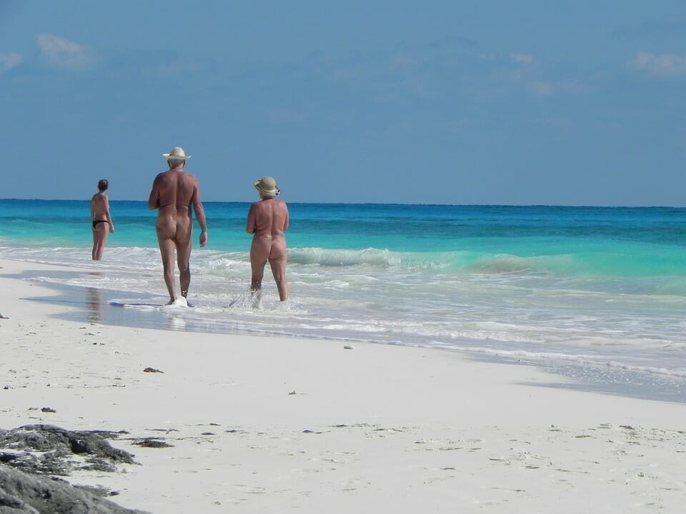 playas nudistas