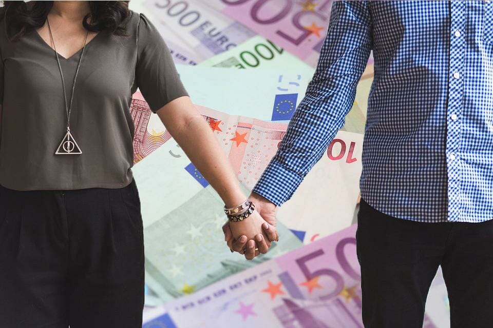 dinero en la relación de pareja